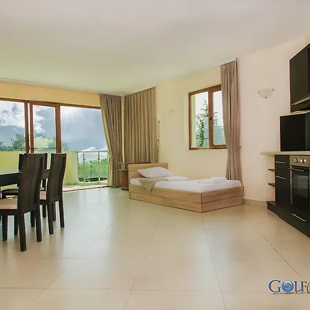 Apartmanhotel Golf Coast 4*