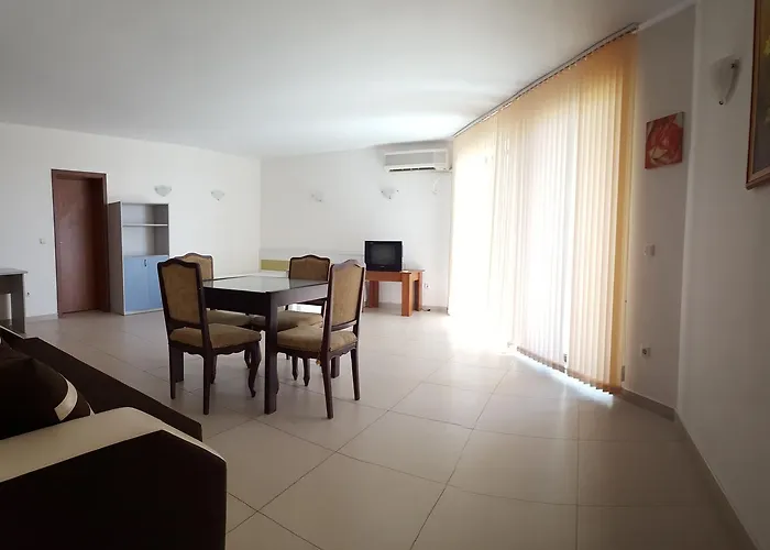 Aparthotel Golf Coast Kavarna